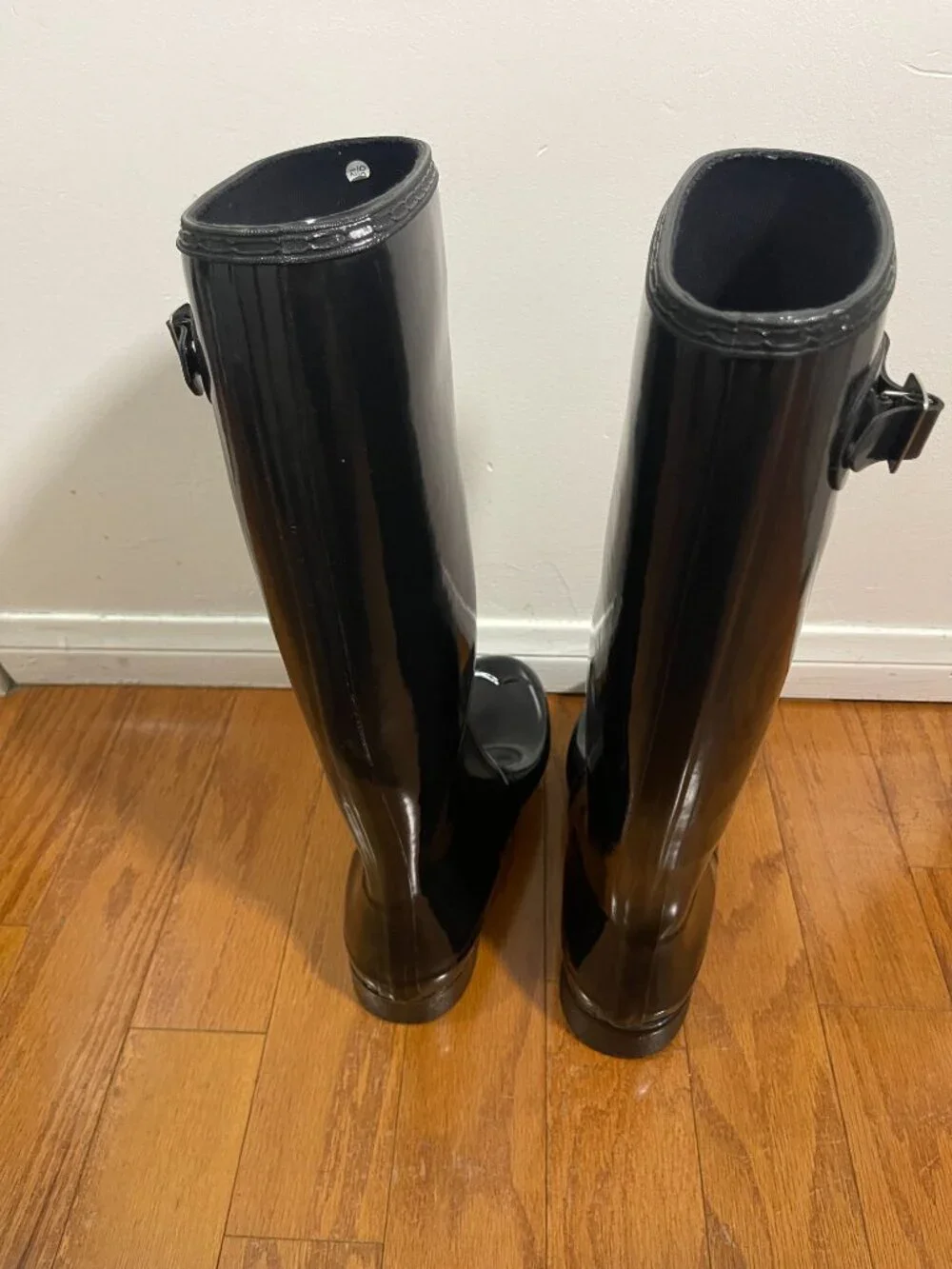 Hunter Original Tall Gloss Black Rain Boots Size 8